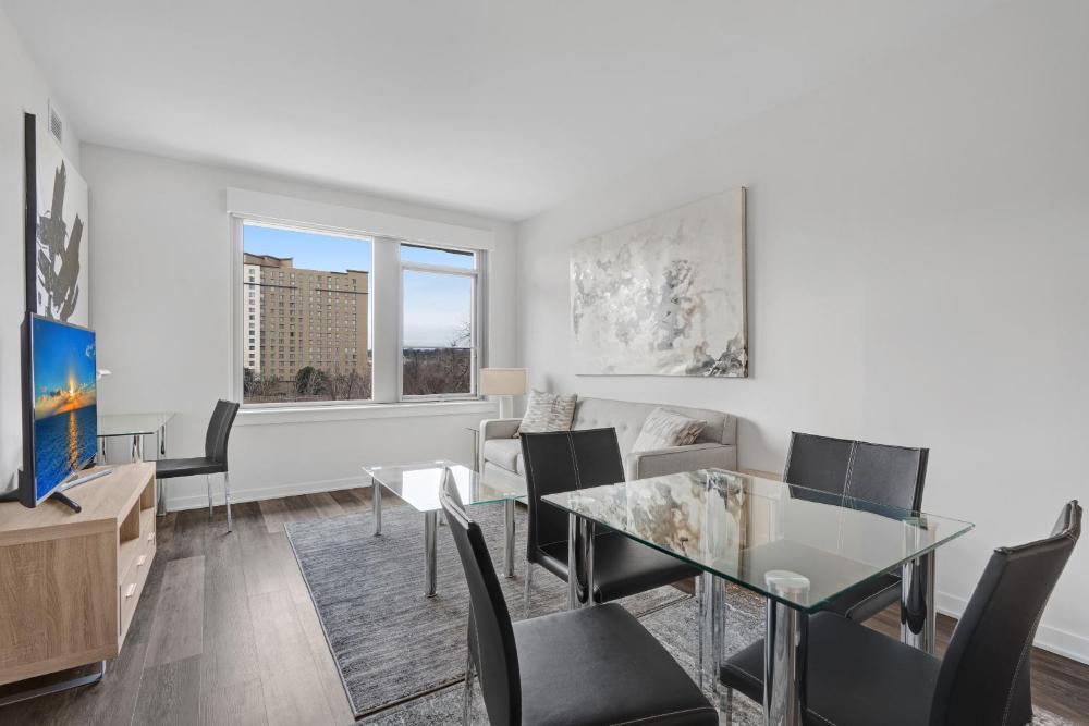 Global Luxury Suites Crystal City